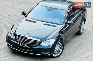 Седан Mercedes-Benz S-Class 2011 в 