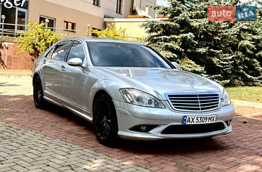 Седан Mercedes-Benz S-Class 2008 в 