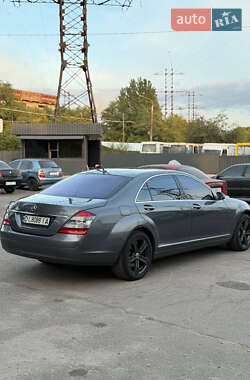 Седан Mercedes-Benz S-Class 2006 в 
