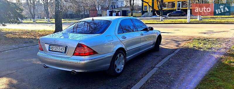 Mercedes-Benz S-Class 2001