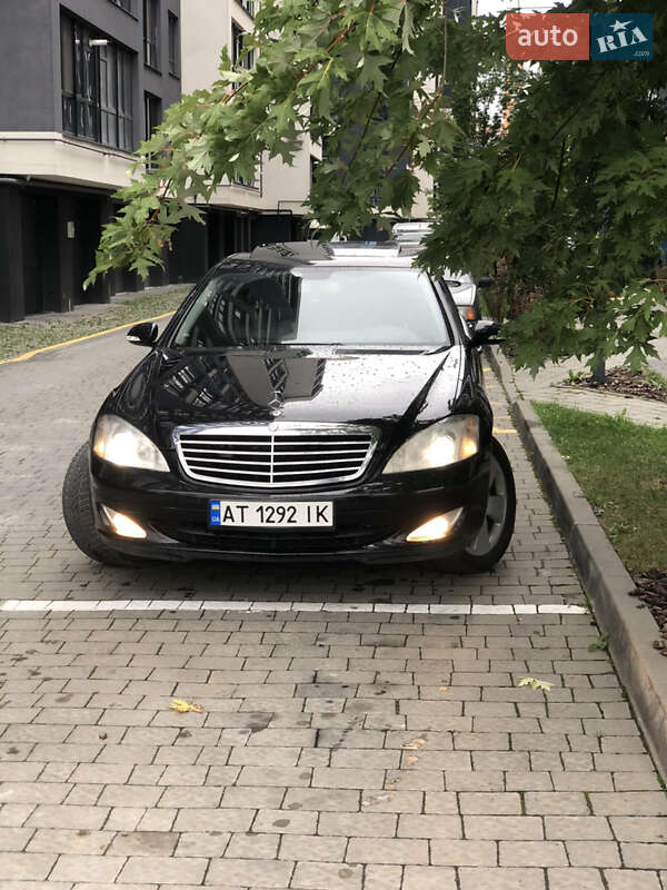 Седан Mercedes-Benz S-Class 2009 в Івано-Франківську