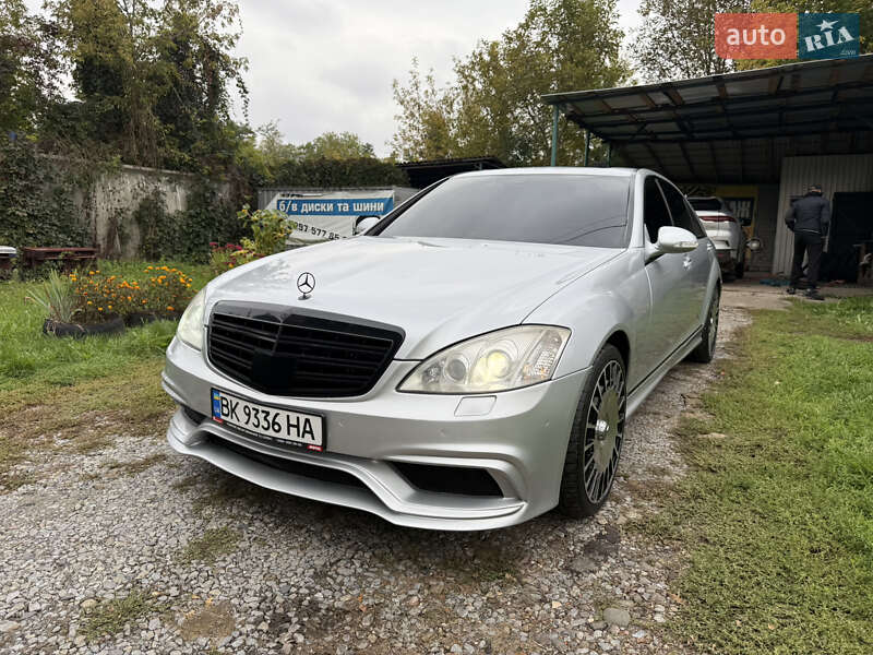 Седан Mercedes-Benz S-Class 2008 в Ровно