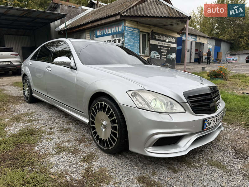 Седан Mercedes-Benz S-Class 2008 в Ровно