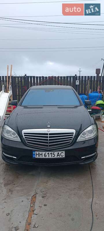 Mercedes-Benz S-Class 2007