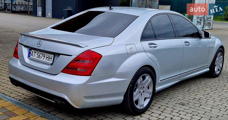 Седан Mercedes-Benz S-Class 2006 в Надвірній