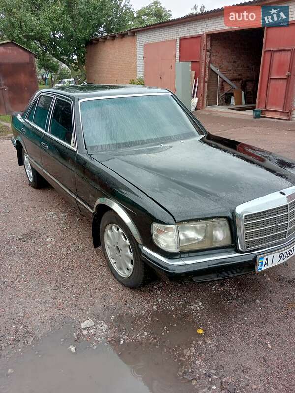 Седан Mercedes-Benz S-Class 1982 в Переяславі