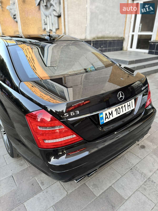 Седан Mercedes-Benz S-Class 2008 в 