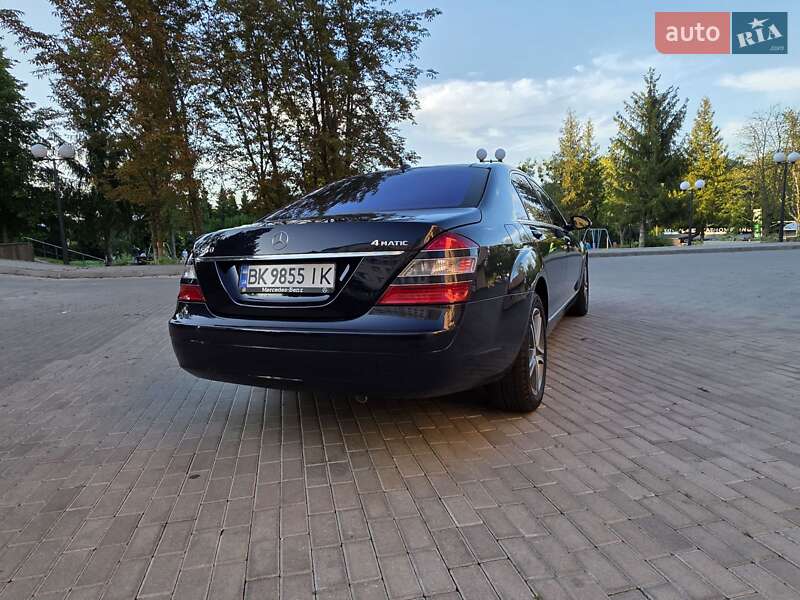 Седан Mercedes-Benz S-Class 2007 в Ровно