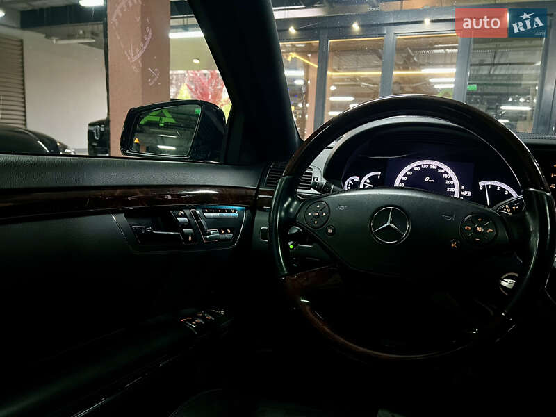 Седан Mercedes-Benz S-Class 2012 в Киеве