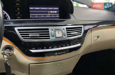Седан Mercedes-Benz S-Class 2013 в 