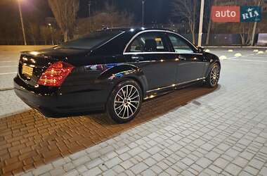 Седан Mercedes-Benz S-Class 2012 в 