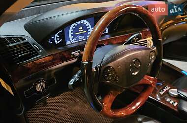 Седан Mercedes-Benz S-Class 2012 в 