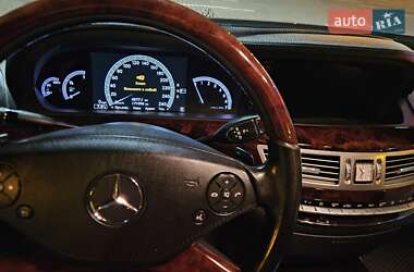 Седан Mercedes-Benz S-Class 2012 в 
