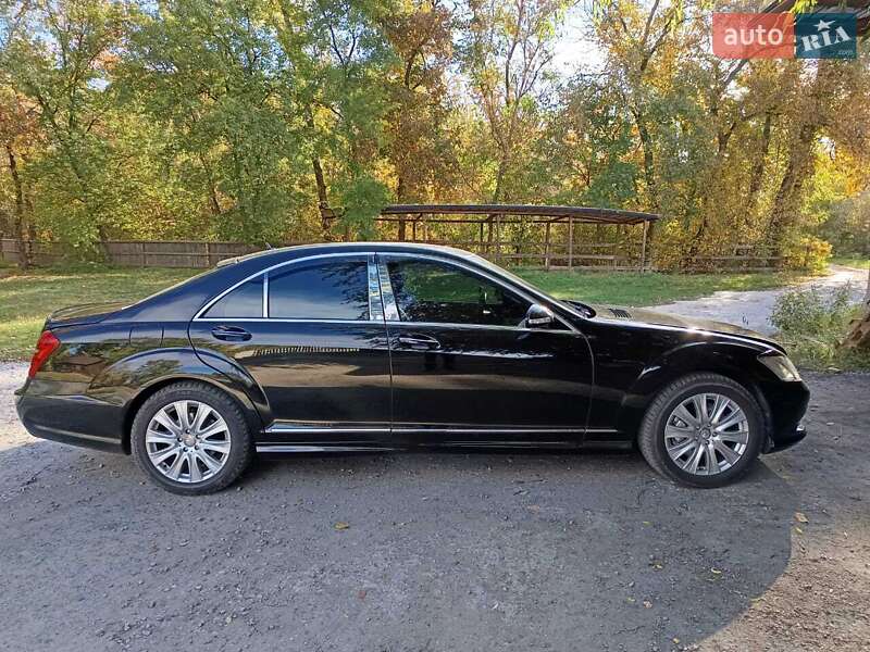 Mercedes-Benz S-Class 2008