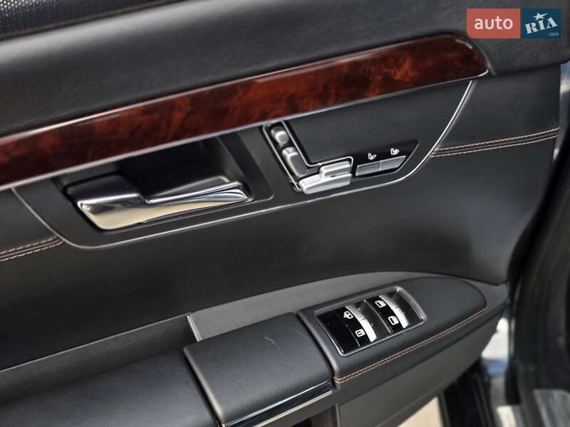 Седан Mercedes-Benz S-Class 2010 в Киеве
