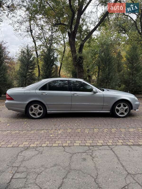 Седан Mercedes-Benz S-Class 2003 в Запорожье