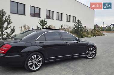 Седан Mercedes-Benz S-Class 2011 в 