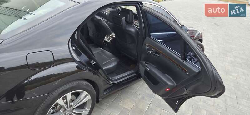 Седан Mercedes-Benz S-Class 2011 в Луцке
