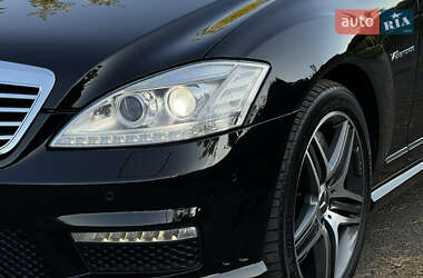Седан Mercedes-Benz S-Class 2012 в 