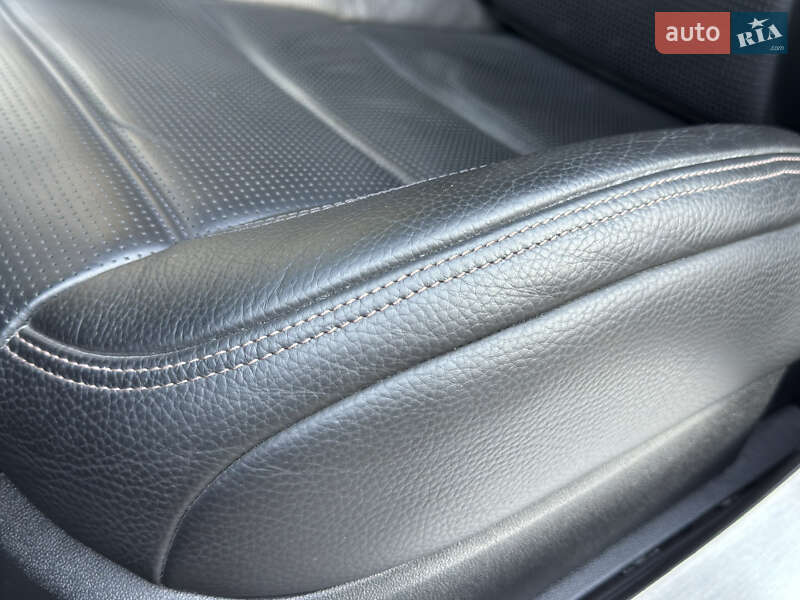 Седан Mercedes-Benz S-Class 2012 в Ровно
