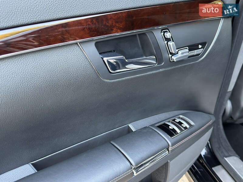 Седан Mercedes-Benz S-Class 2012 в Ровно