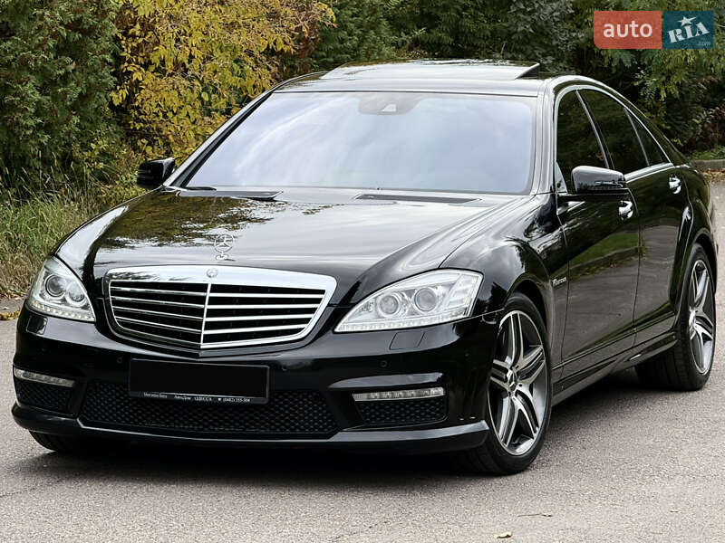Mercedes-Benz S-Class 2012