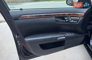Седан Mercedes-Benz S-Class 2008 в 