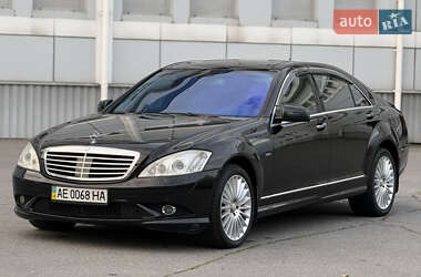Седан Mercedes-Benz S-Class 2006 в Дніпрі
