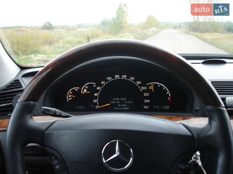 Седан Mercedes-Benz S-Class 2000 в Вараші