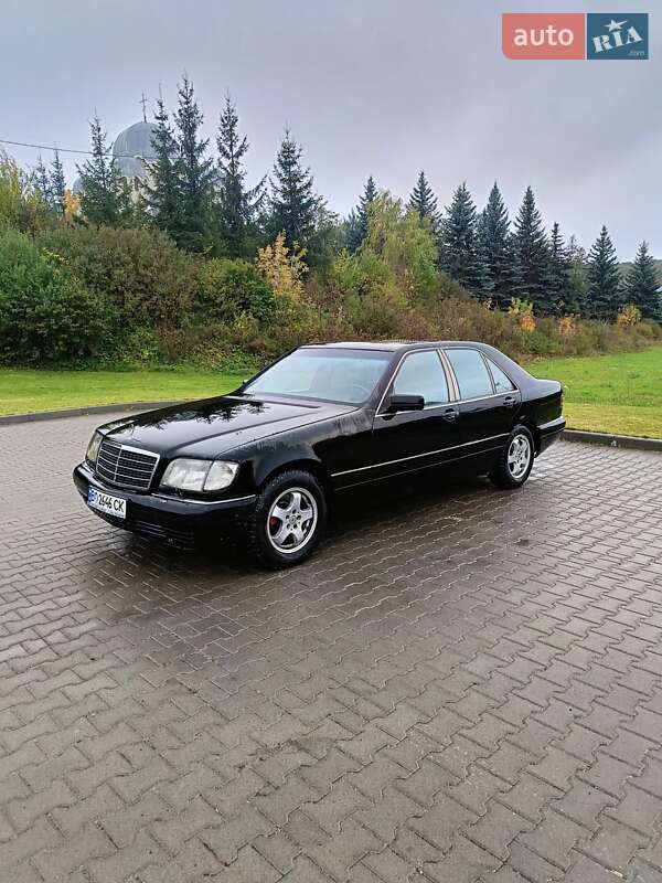 Mercedes-Benz S-Class 1995