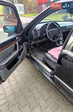 Седан Mercedes-Benz S-Class 1995 в  фото 29 Седан Mercedes-Benz S-Class 1995 в