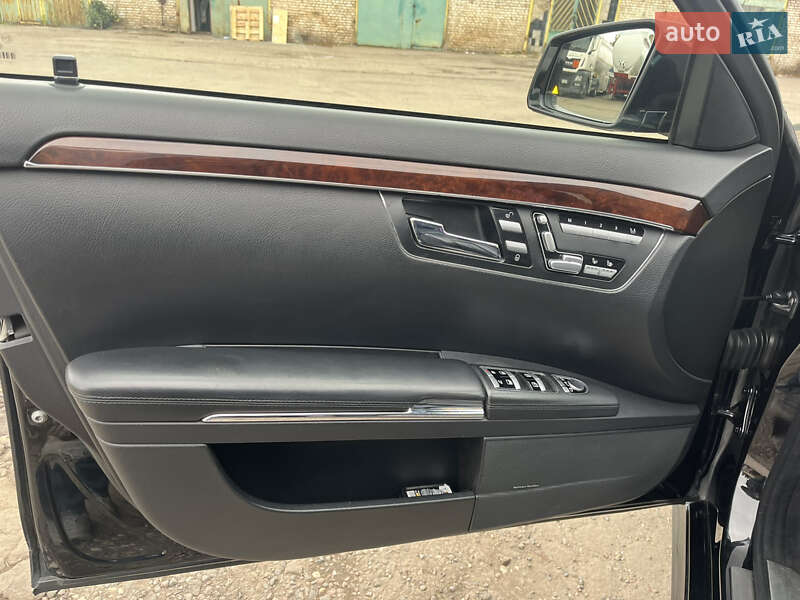 Седан Mercedes-Benz S-Class 2009 в Києві