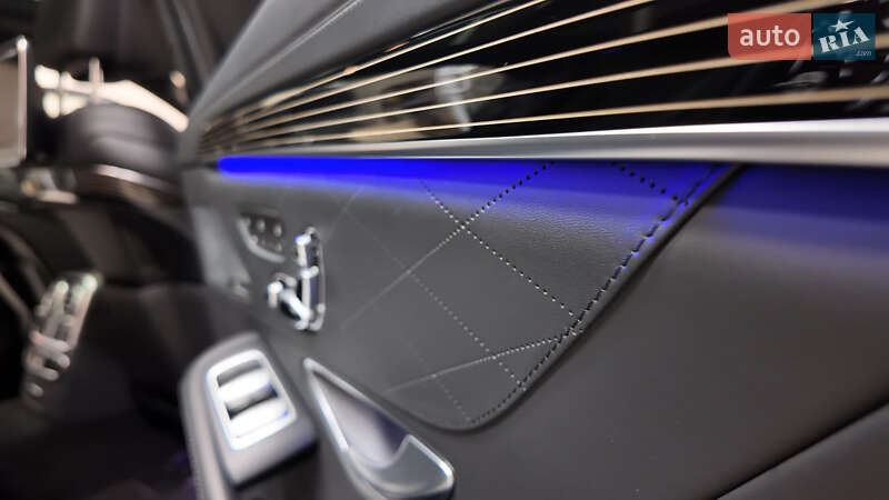 Седан Mercedes-Benz S-Class 2015 в Львове