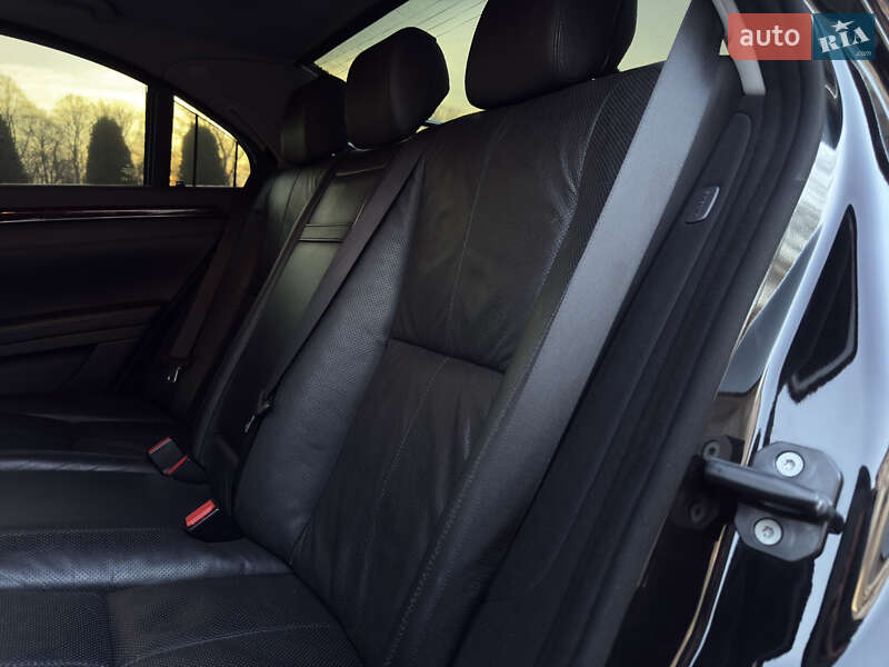 Седан Mercedes-Benz S-Class 2006 в Черновцах