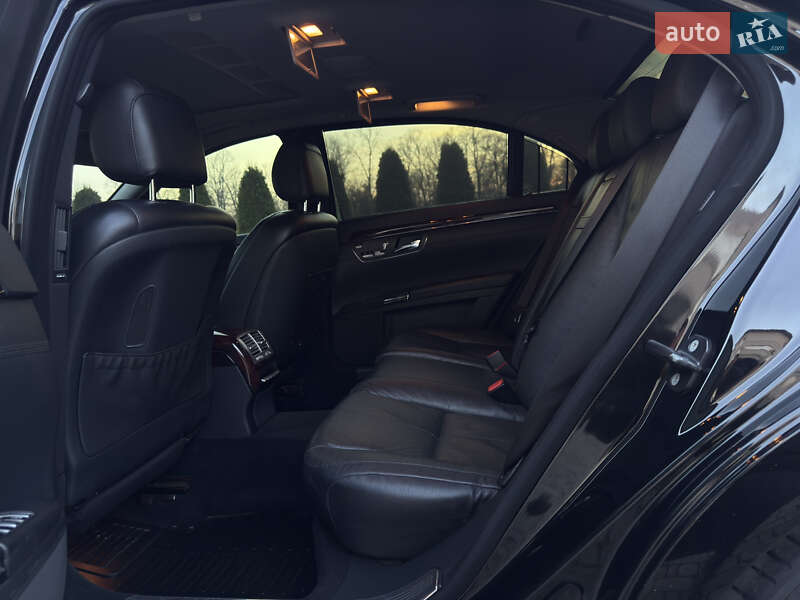 Седан Mercedes-Benz S-Class 2006 в Черновцах