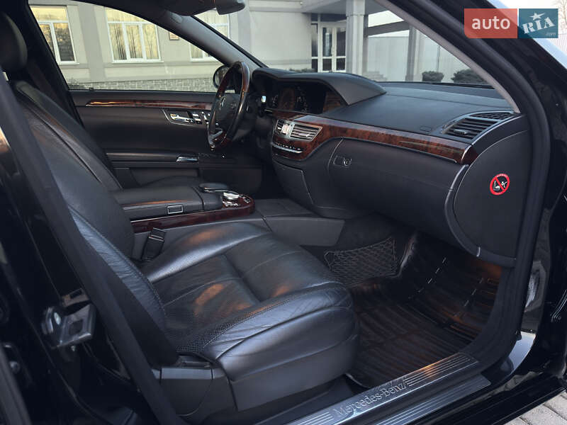 Седан Mercedes-Benz S-Class 2006 в Черновцах