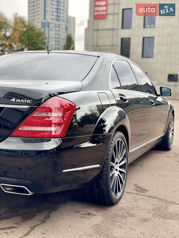 Седан Mercedes-Benz S-Class 2011 в Києві