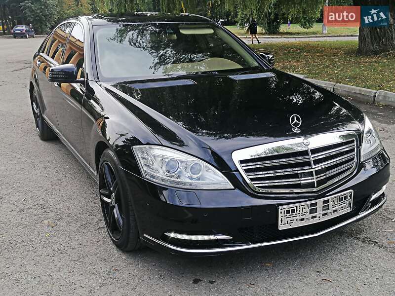 Седан Mercedes-Benz S-Class 2013 в Ивано-Франковске