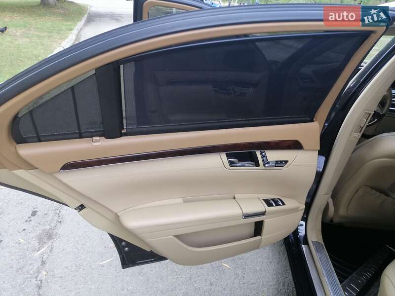 Седан Mercedes-Benz S-Class 2013 в Ивано-Франковске