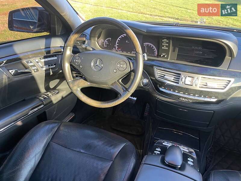 Седан Mercedes-Benz S-Class 2010 в Киеве
