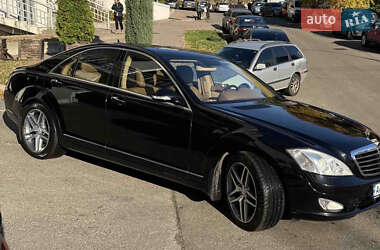 Седан Mercedes-Benz S-Class 2005 в Киеве
