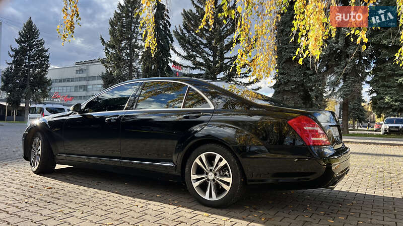 Mercedes-Benz S-Class 2008