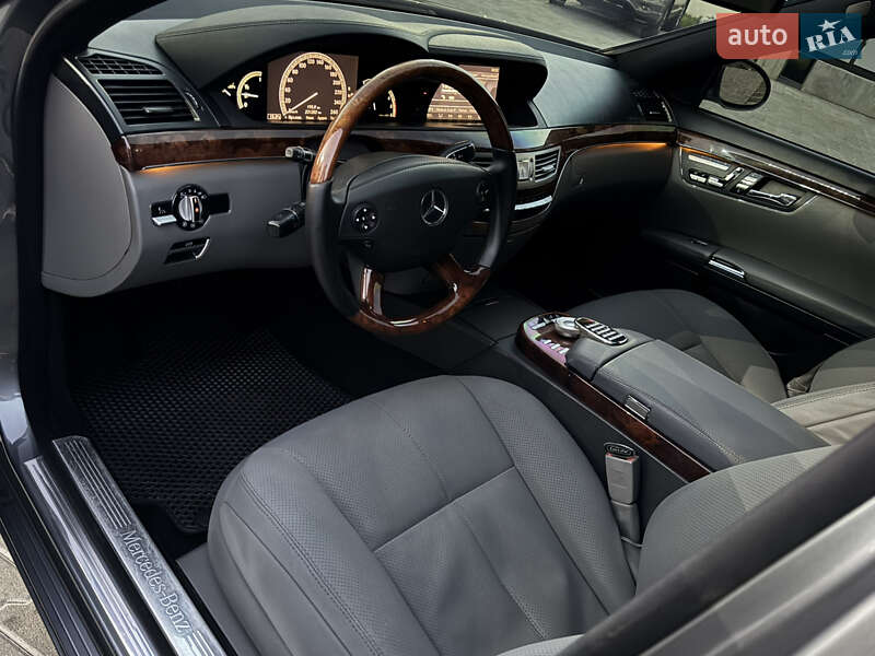 Седан Mercedes-Benz S-Class 2008 в Ужгороді фото 62 Седан Mercedes-Benz S-Class 2008 в Ужгороді