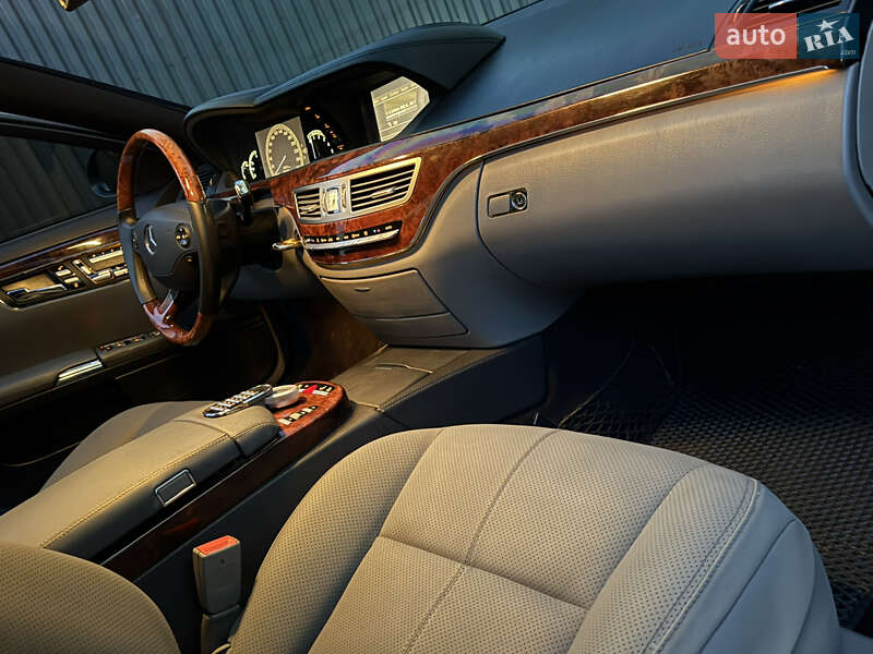 Седан Mercedes-Benz S-Class 2008 в Ужгороді фото 86 Седан Mercedes-Benz S-Class 2008 в Ужгороді