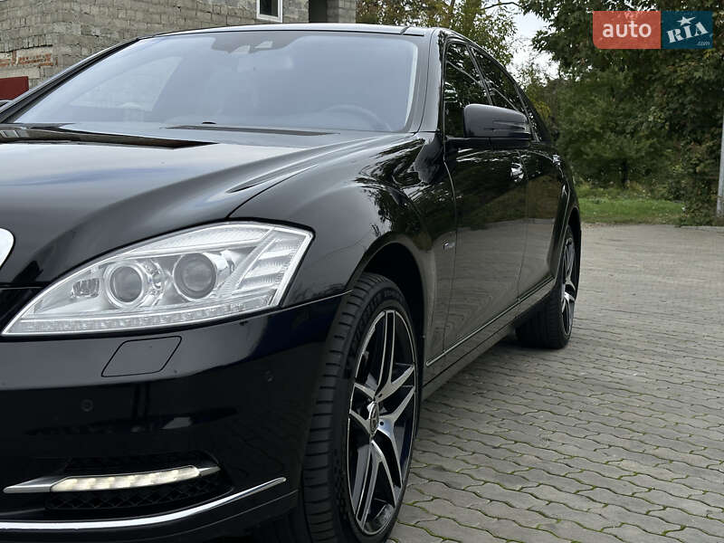 Седан Mercedes-Benz S-Class 2012 в Стрые