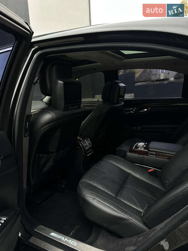 Седан Mercedes-Benz S-Class 2007 в Кременці