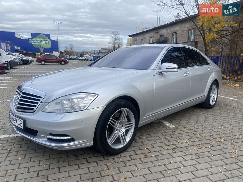 Седан Mercedes-Benz S-Class 2010 в Тернополі