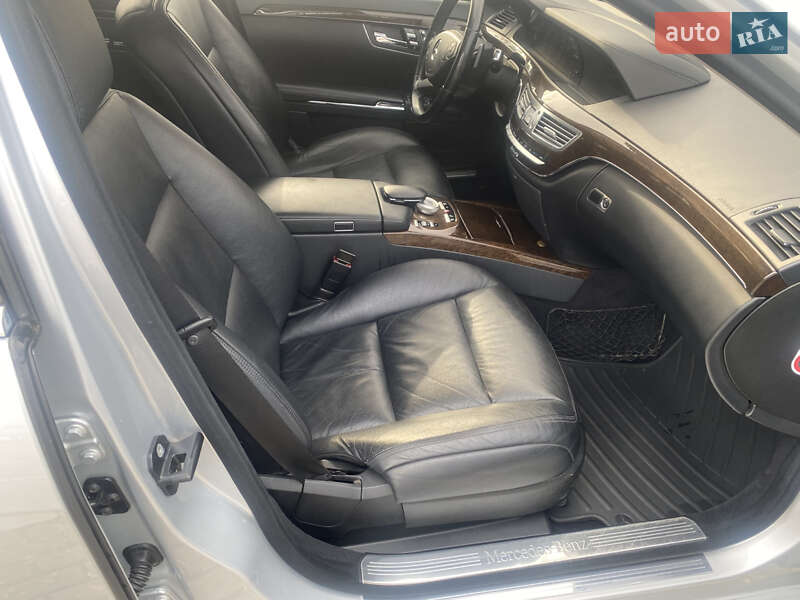 Седан Mercedes-Benz S-Class 2010 в Тернополі