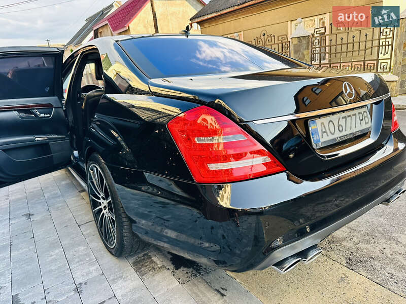 Седан Mercedes-Benz S-Class 2008 в Тячеве