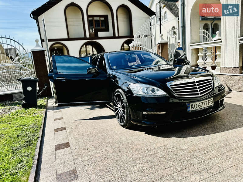 Седан Mercedes-Benz S-Class 2008 в Тячеве